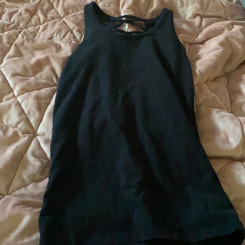 Old navy active right fitted black top